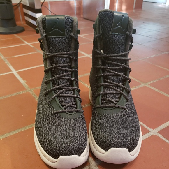 jordan future boots green